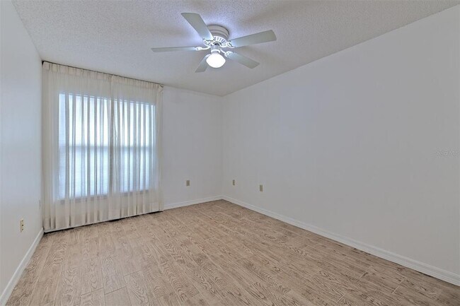 Building Photo - 4313 Tahitian Gardens Cir