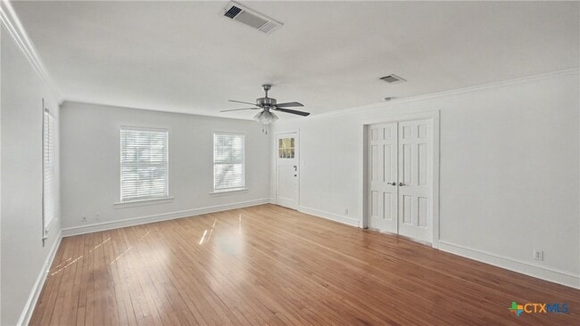 Building Photo - 820 N 5th St