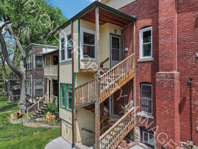 Building Photo - 3744/3746 Harrison Blvd