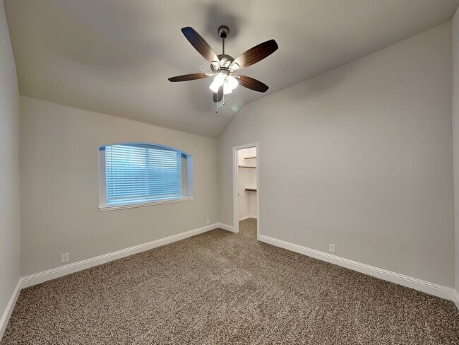 Building Photo - 1204 Sagewood Dr