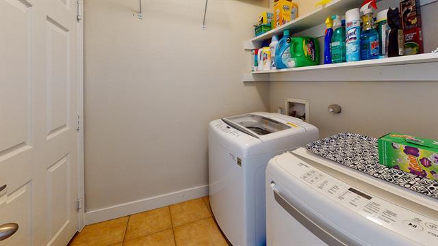 Building Photo - 2113 Lanshire Dr