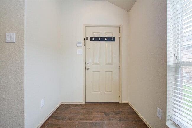 Building Photo - 3106 Cambridge Meadows Ln