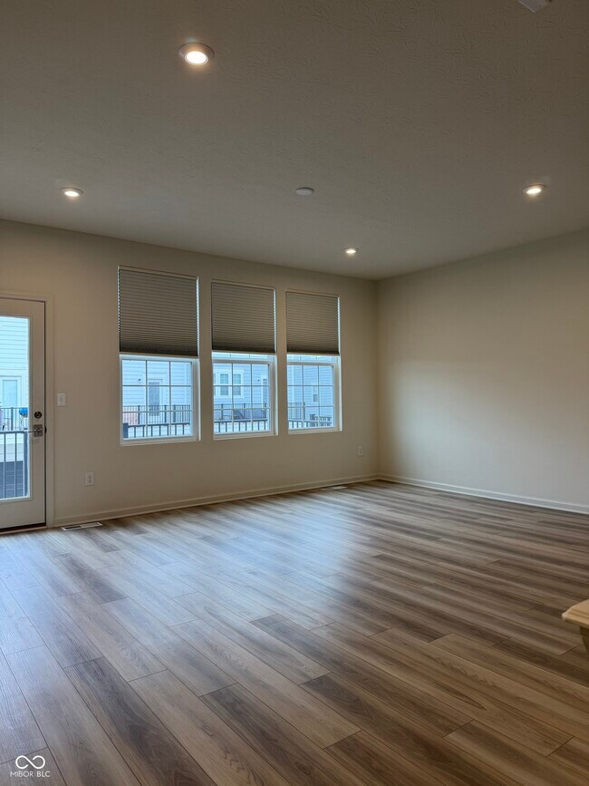 Building Photo - 14517 Pomona Ln