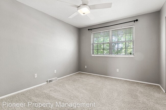 Building Photo - 2 br, 2.5 bath House - 8901 Field St. #76