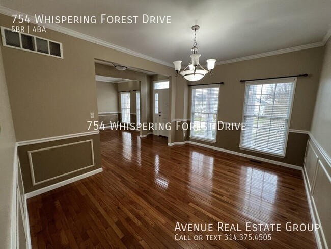 Building Photo - Stunning 5-Bed Home in Whispering Woods – ...