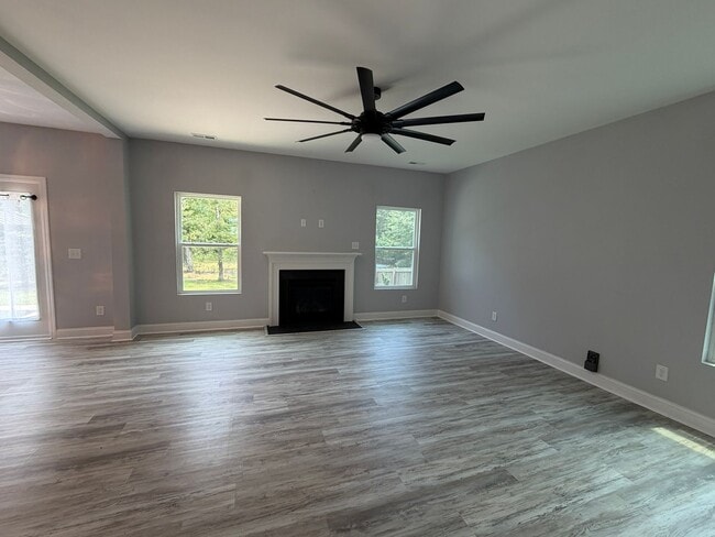 Building Photo - 315 Neuse Dr