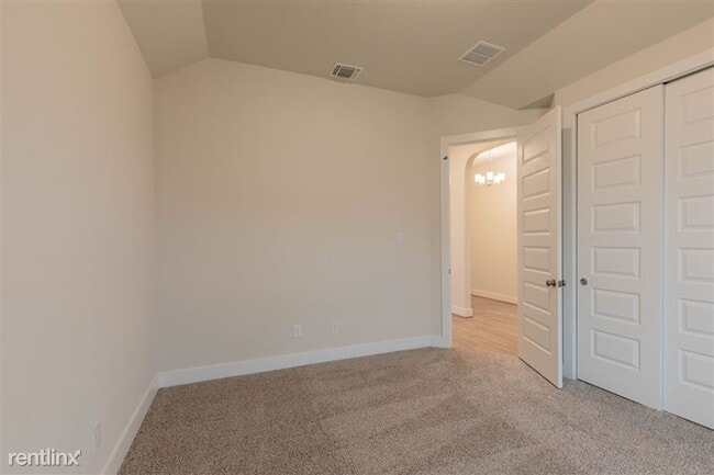 Building Photo - 3804 Sandhill Crane Dr