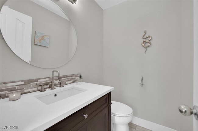 Building Photo - 2705 Meander