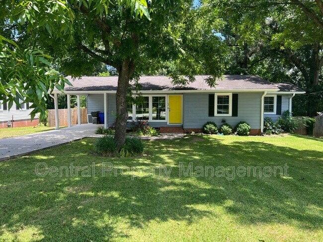 Primary Photo - 32 N Garden Cir