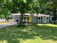 Building Photo - 32 N Garden Cir