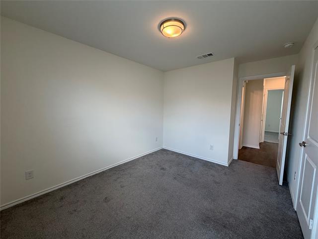 Building Photo - 2237 Diamond Dr