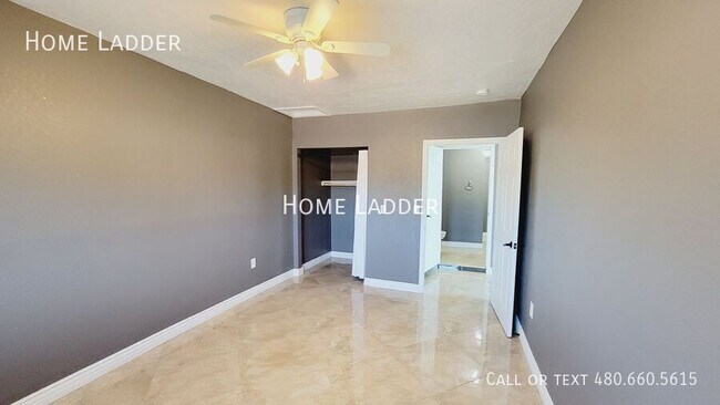 Building Photo - This charming 1-bedroom, 1-bath attached unit