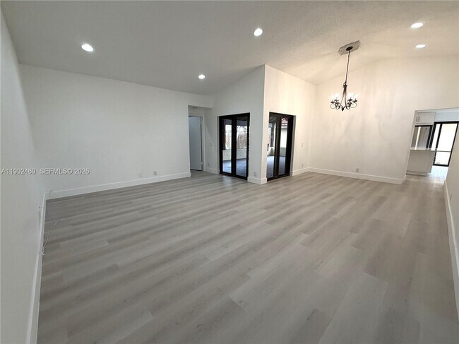 Building Photo - 2159 Baton Rouge