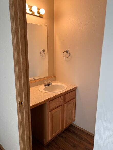 half bath vanity - 5541 Glenridge Way