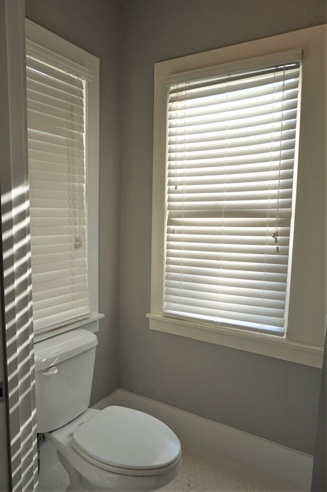 Building Photo - 3 Bed 1.5 Bath in Pleasant View Addition NW OKC