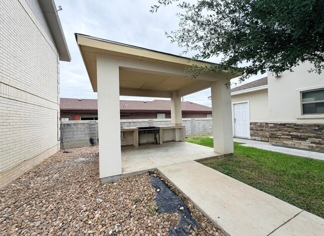 Building Photo - 2603 Palo Blanco St