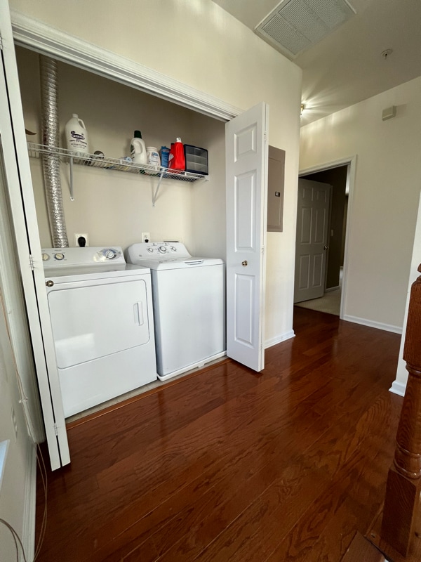 Building Photo - 43935 Hickory Corner Terrace