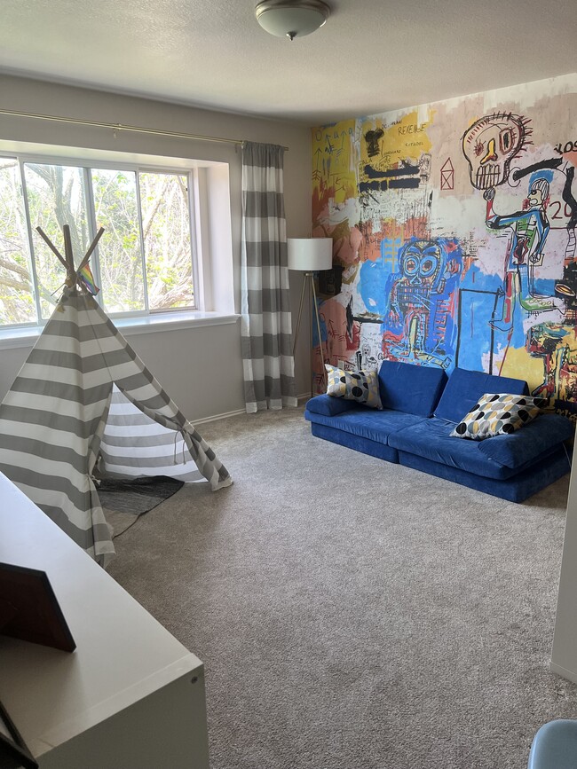 Building Photo - 201 Cadillac Cove