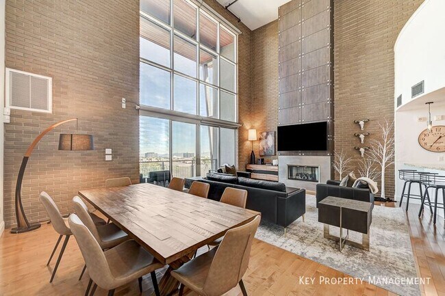 Building Photo - 11441 Allerton Park Dr