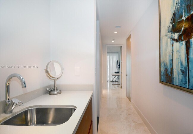 Building Photo - 1100 Biscayne Blvd