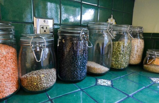 Kitchen - 5394 Village Grn