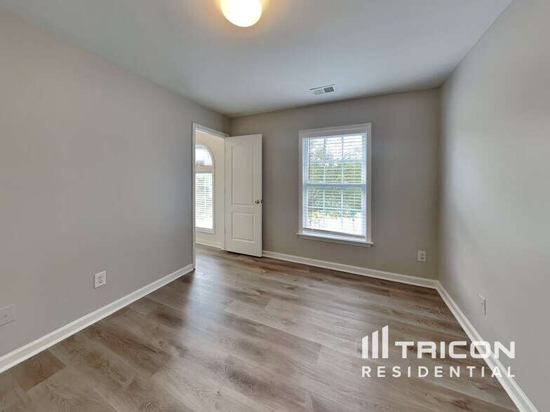 Building Photo - 1812 Patterson Mill Way