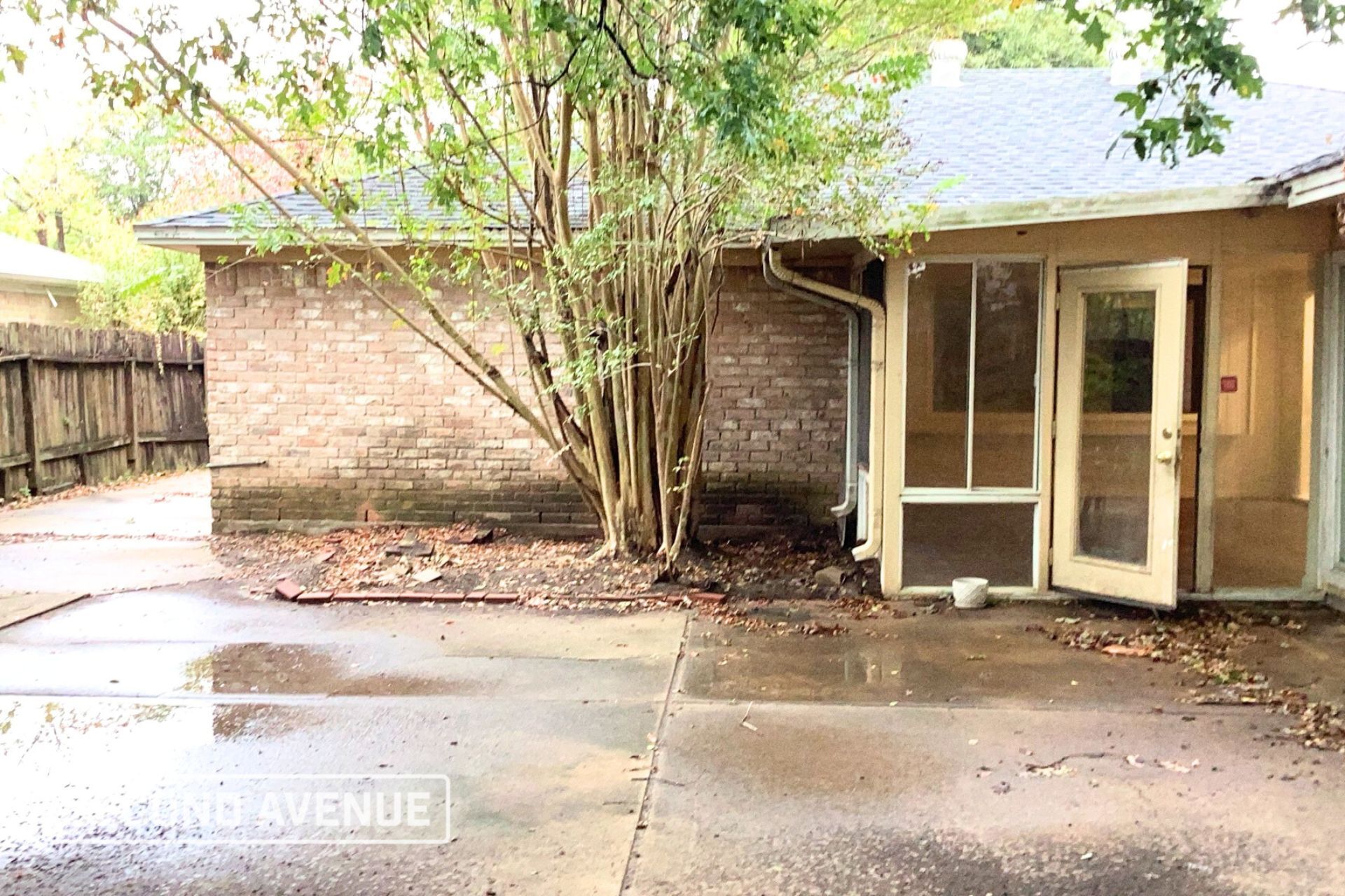 Building Photo - 12115 Creekhurst Dr