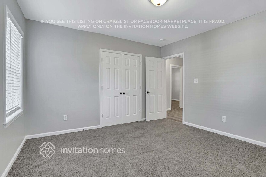 Building Photo - 843 Meadow Pl