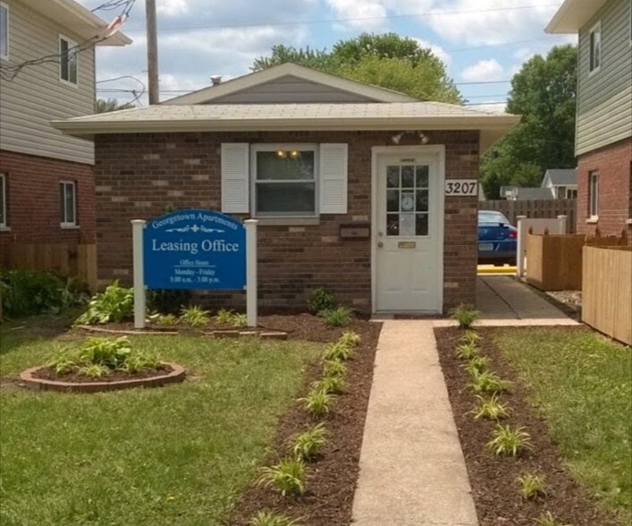 Leasing Office - The Georgetown Apartments