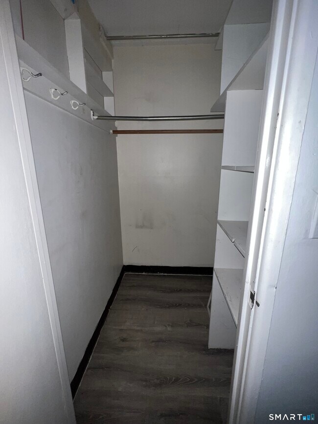 Building Photo - 1575 Boston Ave