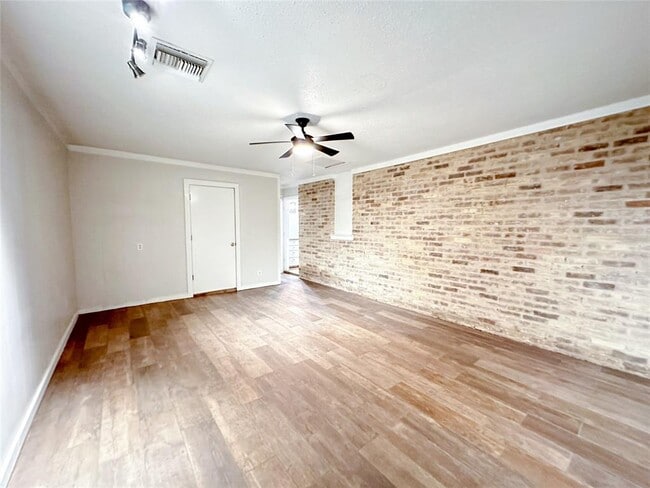 Building Photo - 11513 Whitewing Ave