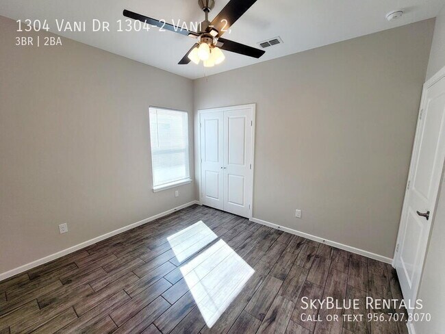 Building Photo - 1304 Vani Dr