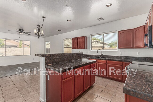 Building Photo - 21486 Via Del Oro