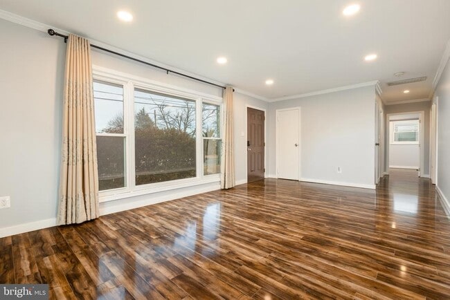 Building Photo - 1959 Lewis Ave