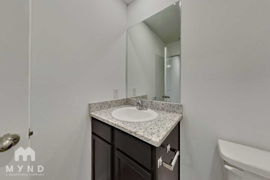 Building Photo - 10826 Quinn Ct