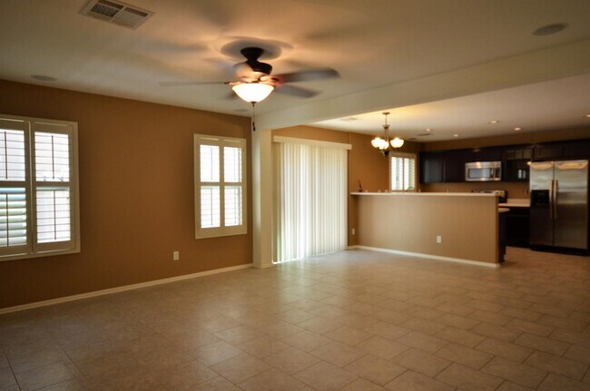 Building Photo - 995 S Cheshire Ln