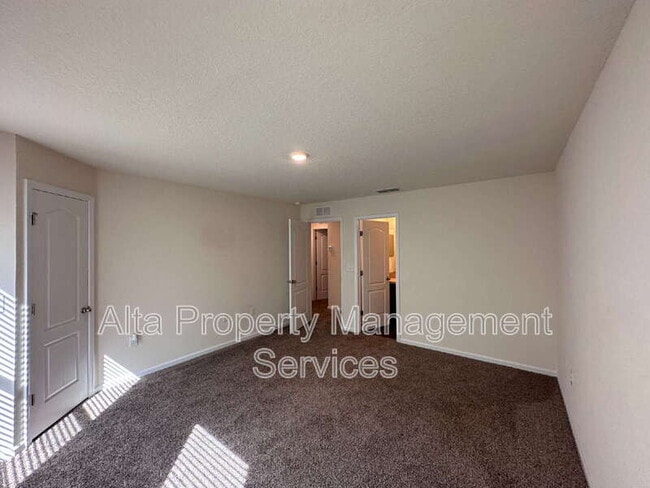 Building Photo - 316 Pistachio Pl