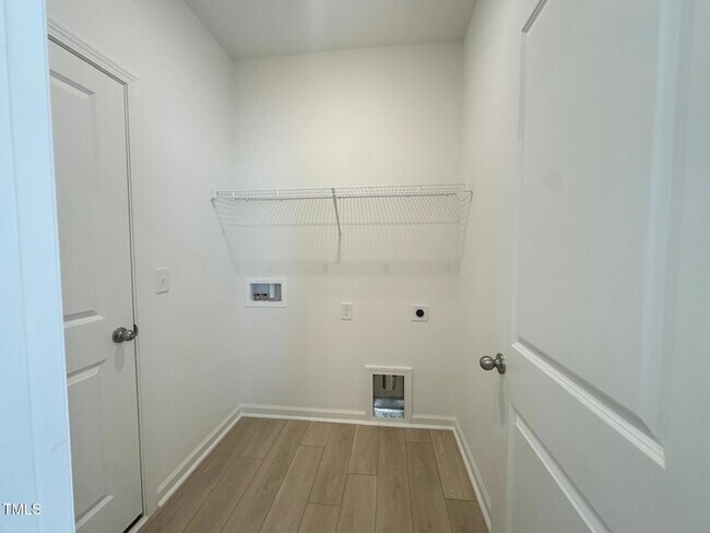 Building Photo - 701 Kerry Cattle Dr