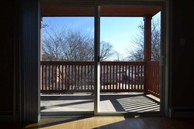 Building Photo - 17528 71st Ave