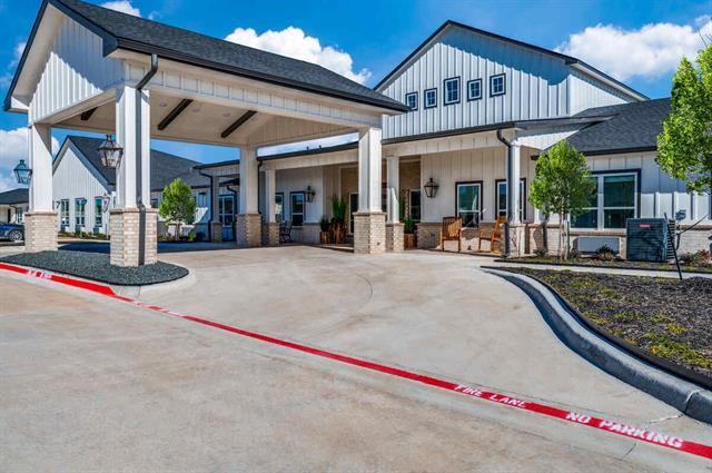 Building Photo - 820 W McLeroy Blvd