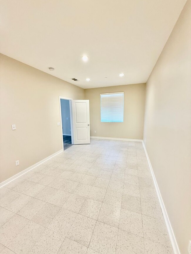 Building Photo - Nice 2 Story Family Home with Solar