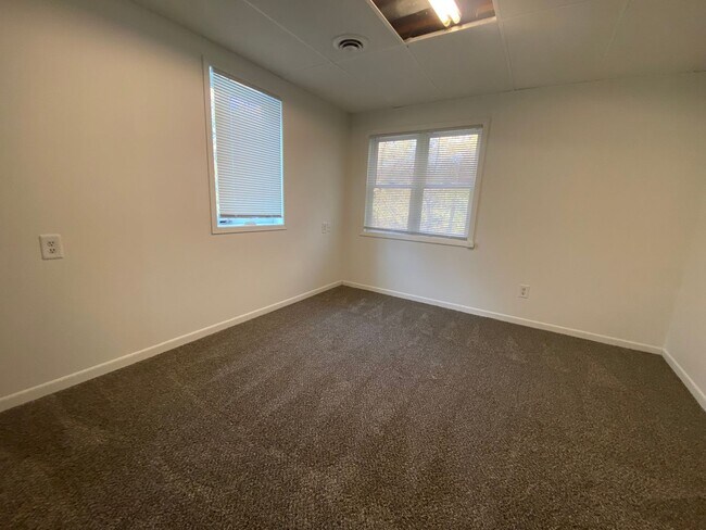 Building Photo - $1,500 | 3 Bedroom, 1 Bathroom Duplex | NO PETS | Available for an August 1st, 2026 Move In!