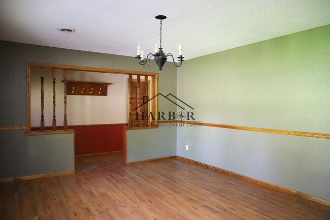 Building Photo - 3504 Ogden Ct NE