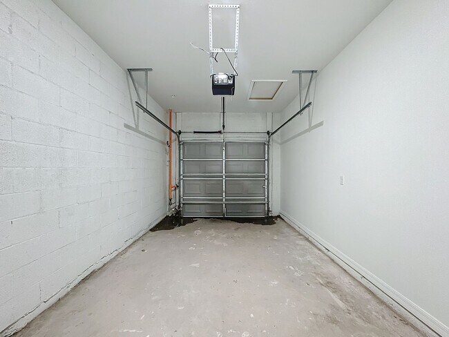 Building Photo - Townhouse For Lease in Saint Cloud