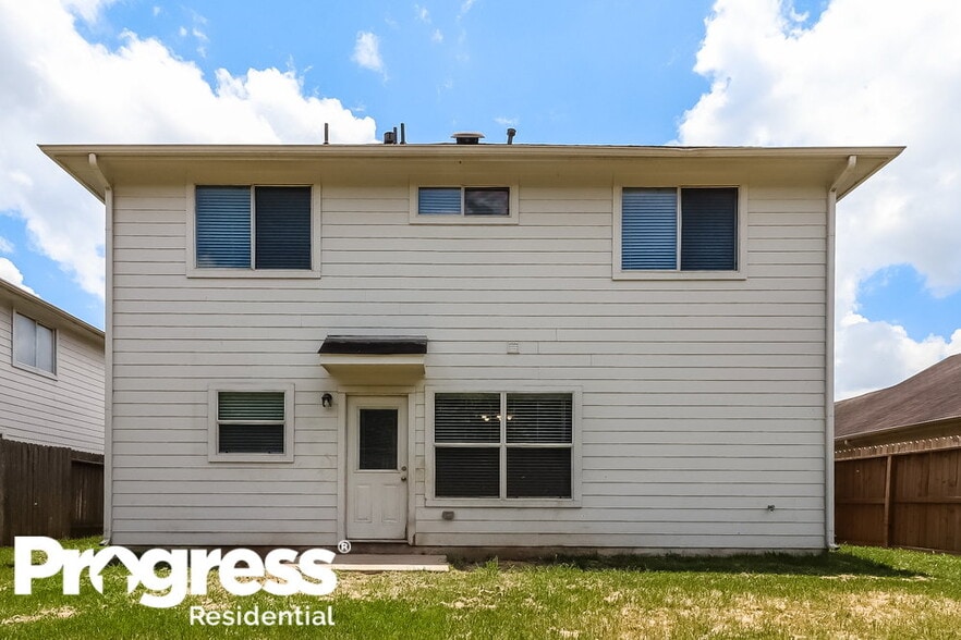 Building Photo - 2703 Cypress Island Dr