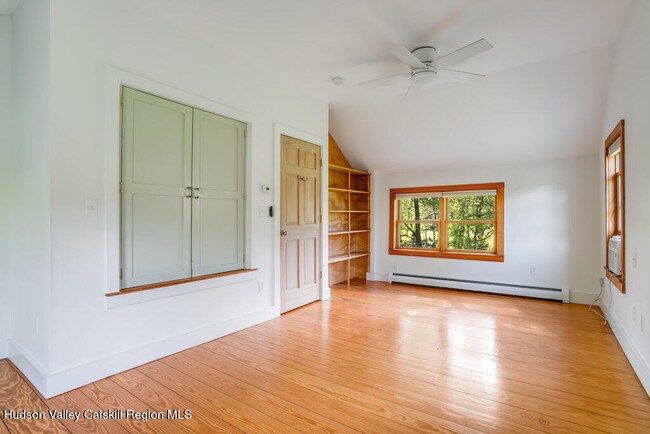 Building Photo - 334 Fish Creek Rd