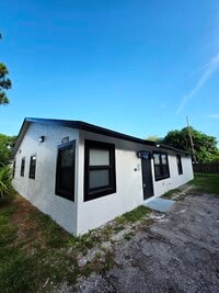 Building Photo - 4778 Carver St