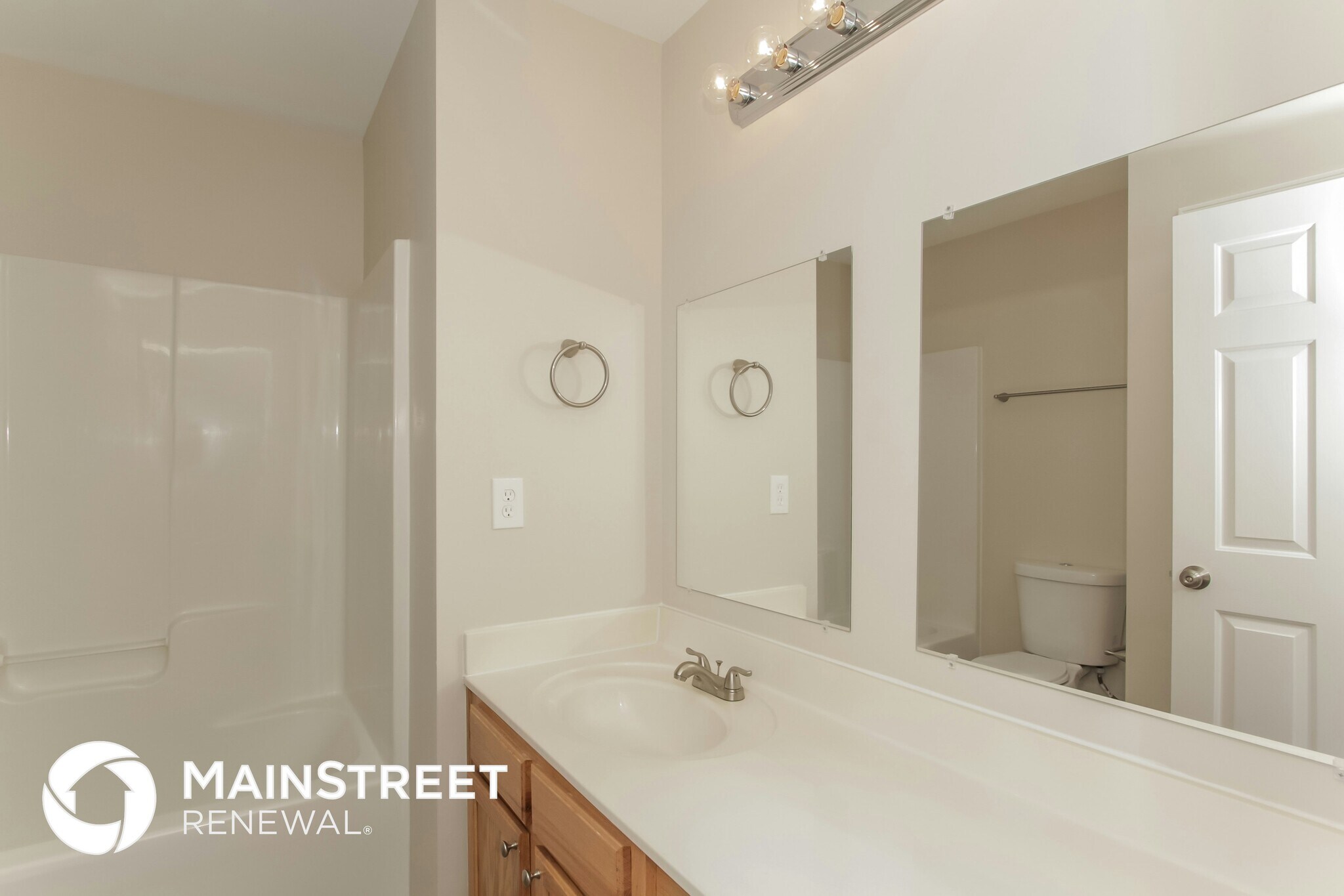 Building Photo - 10152 Spring Park Dr