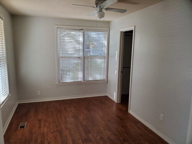 Building Photo - 705 N Boulevard