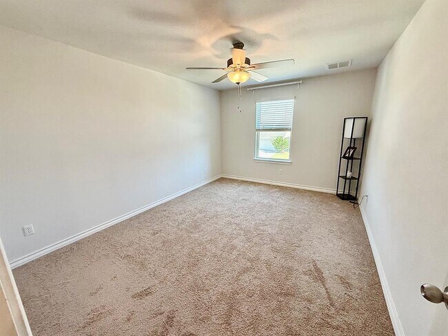 Building Photo - 6601 Folsom Ave